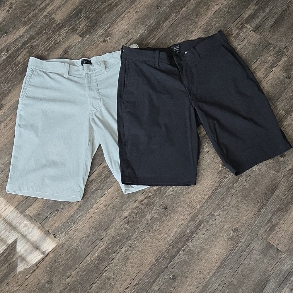 Bundle of 2 J. Crew Men's sz. 30  Nylon/Elastane Black/Khaki  Shorts , 10.5" GUC